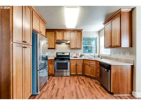 Kitchen - 3224 Sorrel Way, Eugene, OR 97401 photo 1 of 4