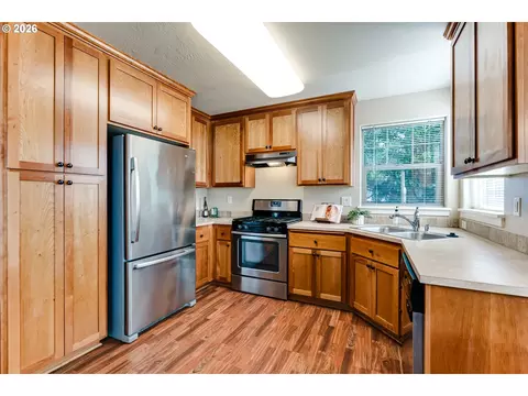 Kitchen - 3224 Sorrel Way, Eugene, OR 97401 photo 2 of 4