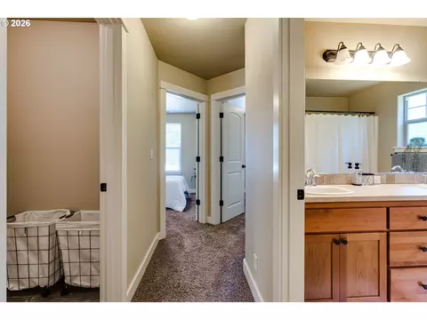 Entry Way - 3224 Sorrel Way, Eugene, OR 97401 photo 5 of 5