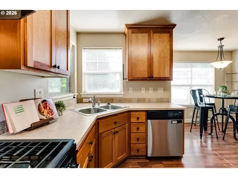Kitchen - 3224 Sorrel Way, Eugene, OR 97401 photo 3 of 4