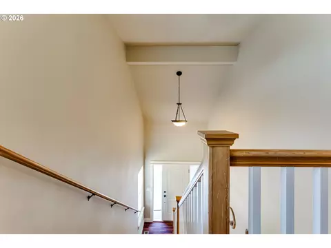 Entry Way - 3224 Sorrel Way, Eugene, OR 97401 photo 4 of 5
