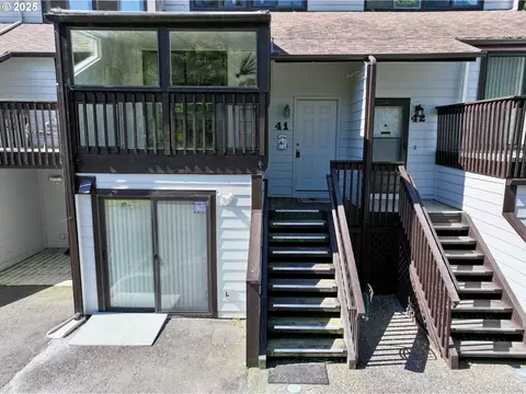 43605 State Highway 38 #41, Reedsport, OR 97467