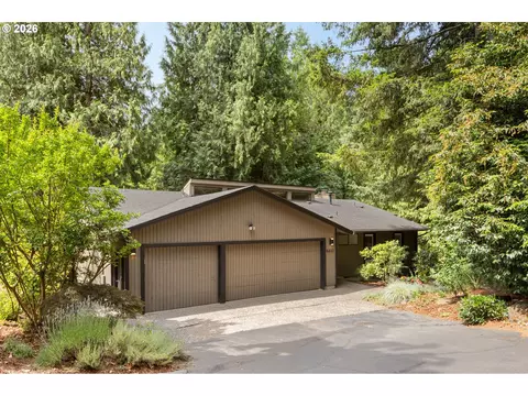 5833 SW Lane Ct, Portland, OR 97221