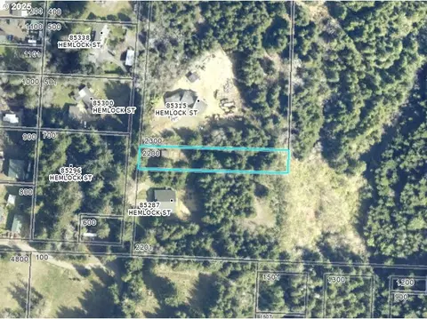 hemlock st, Florence, OR 97439