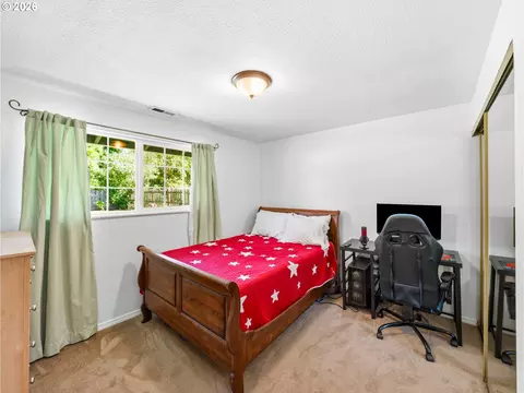 Bedroom - 13467 SW Devonshire Dr, Beaverton, OR 97005 photo 6 of 6