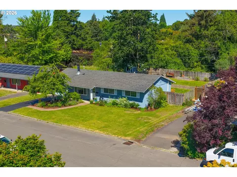 View/Area - 13467 SW Devonshire Dr, Beaverton, OR 97005 photo 3 of 5