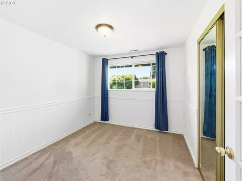 Bedroom - 13467 SW Devonshire Dr, Beaverton, OR 97005 photo 5 of 6