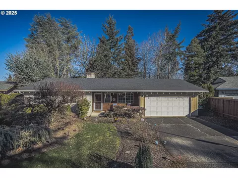 520 NW Wildwood Dr, Vancouver, WA 98665