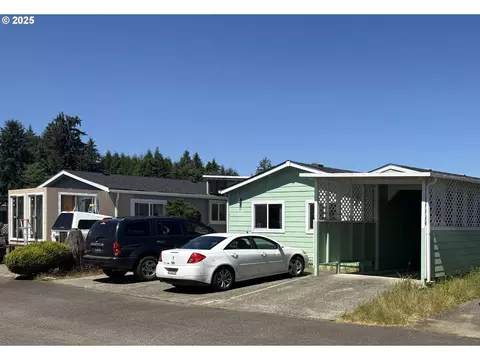 100 River Bend Rd #74, Reedsport, OR 97467