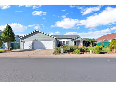 5365 Cobblestone Ln, Eugene, OR 97402