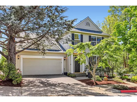 10192 NW Fleetwood Dr, Portland, OR 97229