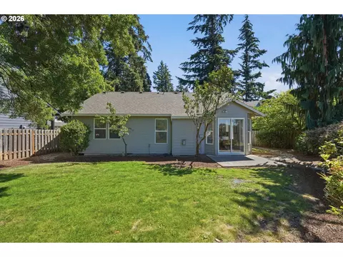 Exterior - 19610 SE 9th Cir, Camas, WA 98607 photo 7 of 9