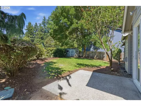 Exterior - 19610 SE 9th Cir, Camas, WA 98607 photo 6 of 9