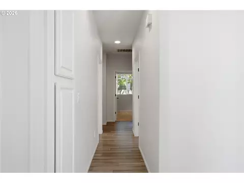 Entry Way - 19610 SE 9th Cir, Camas, WA 98607 photo 3 of 4