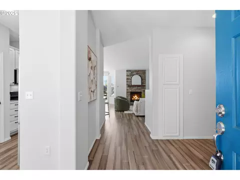 Entry Way - 19610 SE 9th Cir, Camas, WA 98607 photo 1 of 4