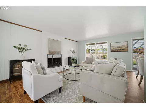 Living - 3465 Strathmore Pl, Eugene, OR 97405 photo 1 of 4