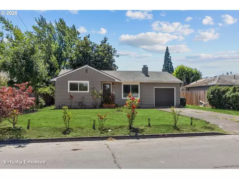 2681 D St, Springfield, OR 97477