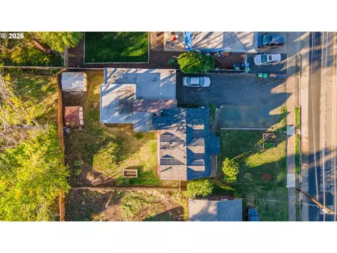 View/Area - 1920 Chambers St, Eugene, OR 97405 photo 3 of 10