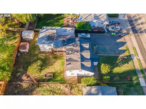 View/Area - 1920 Chambers St, Eugene, OR 97405 photo 1 of 10