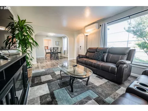 Living - 1920 Chambers St, Eugene, OR 97405 photo 3 of 3