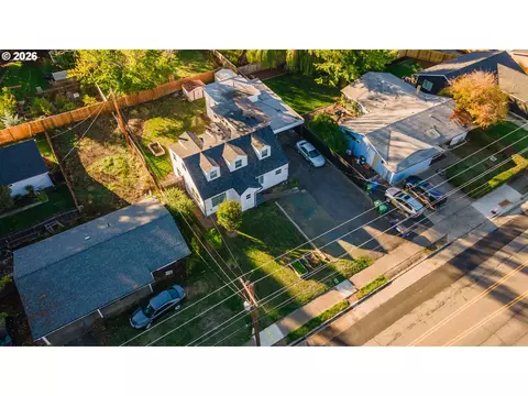 View/Area - 1920 Chambers St, Eugene, OR 97405 photo 2 of 10