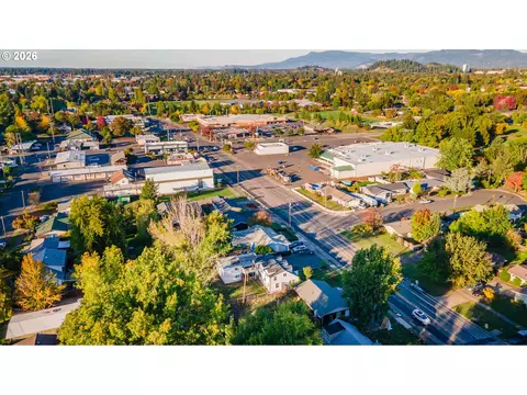 View/Area - 1920 Chambers St, Eugene, OR 97405 photo 5 of 10