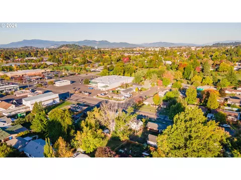 View/Area - 1920 Chambers St, Eugene, OR 97405 photo 6 of 10