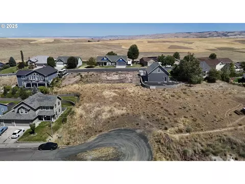 SW 2nd St, Pendleton, OR 97801 photo 2