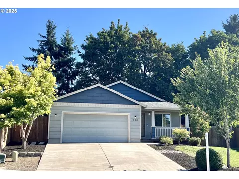 720 Countryside Ct, Dayton, OR 97114
