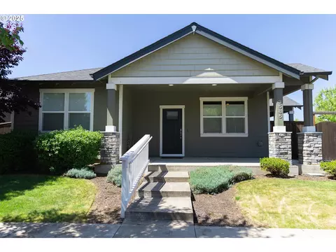 3585 NE Jacob St, Mcminnville, OR 97128