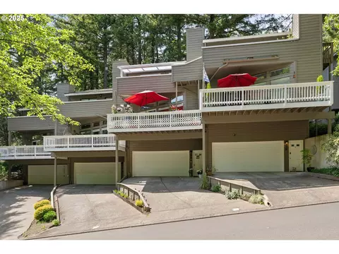 196 Cervantes, Lake Oswego, OR 97035