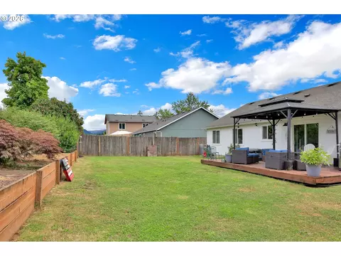 3938 Douglas Dr, Springfield, OR 97478 photo 39