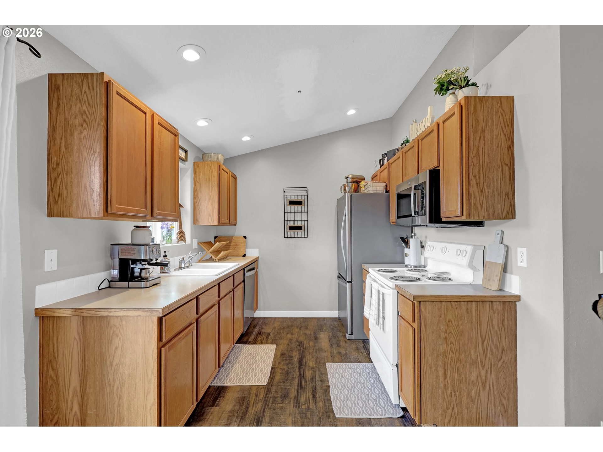 3938 Douglas Dr, Springfield, OR 97478 photo 14