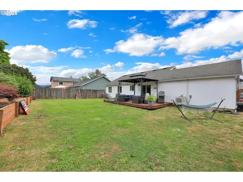 3938 Douglas Dr, Springfield, OR 97478 photo 37