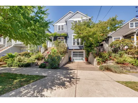 5921 S Kelly Ave, Portland, OR 97239