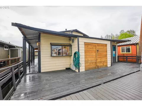 1687 N Jantzen Ave, Portland, OR 97217