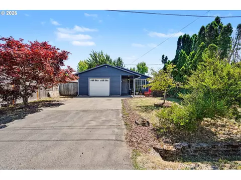 111 Enos St, Amity, OR 97101