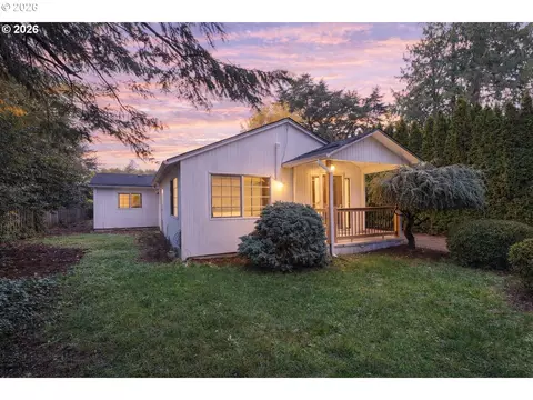 2210 E 25th St, Vancouver, WA 98661