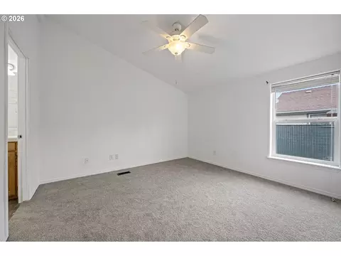 Bedroom - 5327 Elk Ridge Dr, Eugene, OR 97402 photo 1 of 3