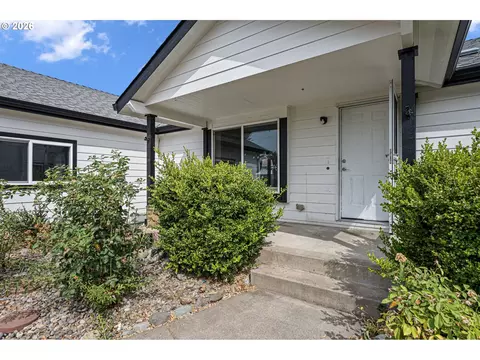 Exterior - 5327 Elk Ridge Dr, Eugene, OR 97402 photo 1 of 2