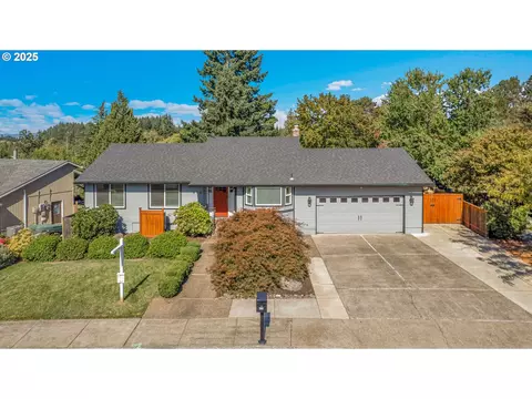 635 NW Queens Ct, Hillsboro, OR 97124