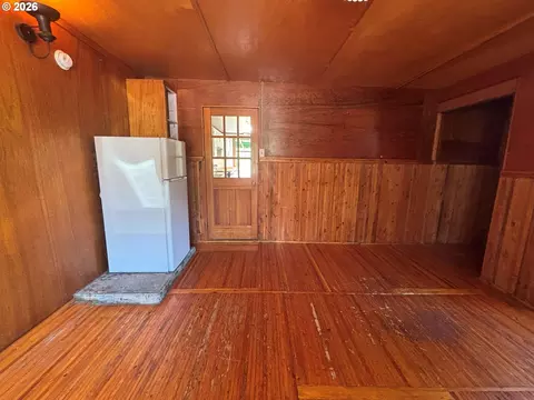 Other - 3817 E Amazon Dr, Eugene, OR 97405 photo 2 of 5