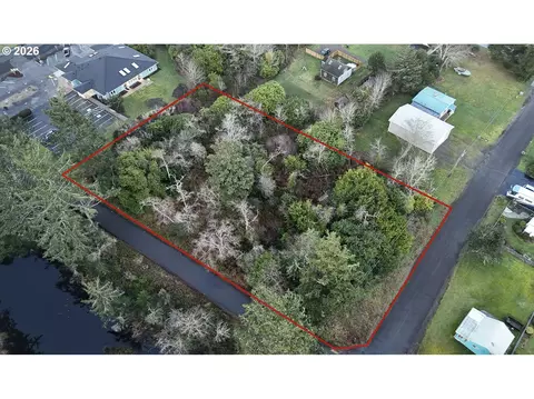 25502 Park Ave, Ocean Park, WA 98640