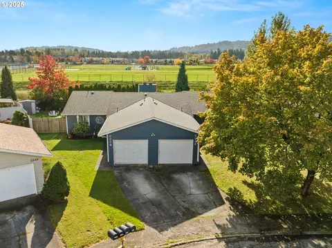 2236 SE 10th St, Gresham, OR 97080