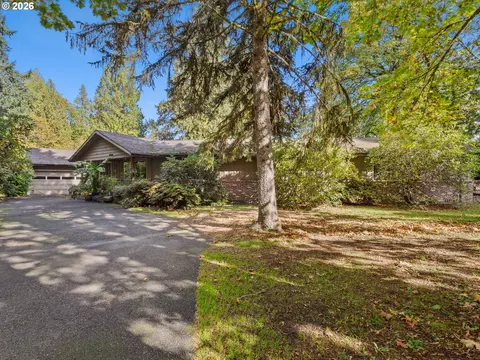 4622 Mapleton Dr, West Linn, OR 97068