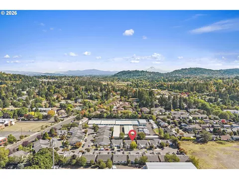 View/Area - 946 SW Junction Pl, Gresham, OR 97080 photo 4 of 4