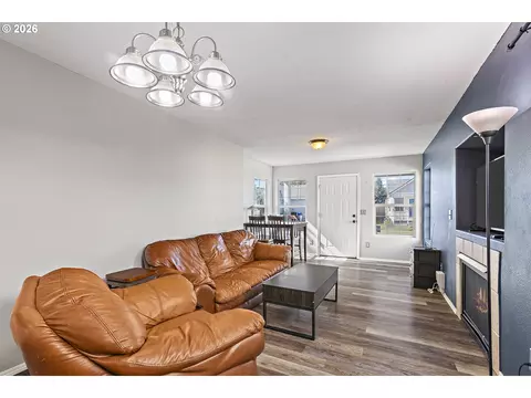 Other - 946 SW Junction Pl, Gresham, OR 97080 photo 6 of 12