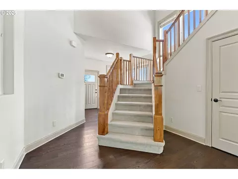Entry Way - 39583 Wall St, Sandy, OR 97055 photo 2 of 2