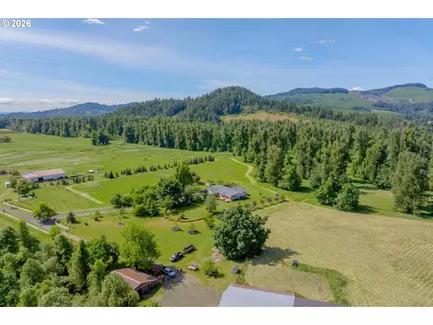 7924 Thurston Rd, Springfield, OR 97478