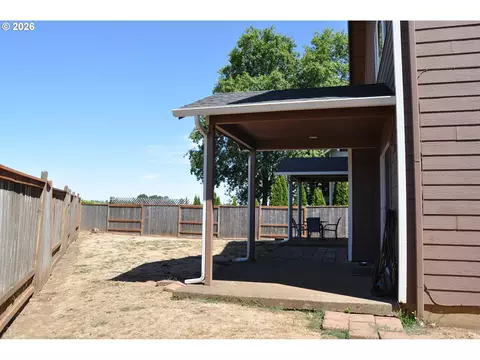 Exterior - 4198 Lancaster Dr, Eugene, OR 97404 photo 9 of 10